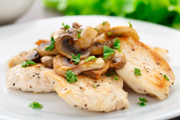 Здоровое питание: рецепты низкокалорийных блюд из курицы с фото. Рецепты отлично подойдут желающим похудеть без вреда для здоровья.