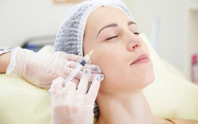Косметические процедуры для лица. Виды косметических процедур, домашние косметические процедуры. 