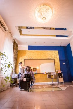 AHAVA Spa - салон красоты, Новосибирск. Отзывы посетителей о спа-салоне. Тест-драйв салонных процедур: стрижка горячими ножницами, вакуумный массаж, прессотерапия, чистка лица
