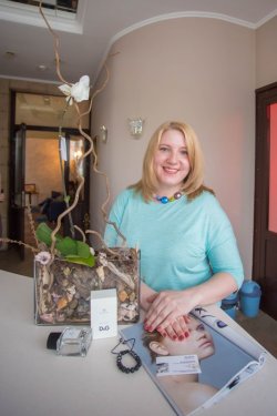 AHAVA Spa - салон красоты, Новосибирск. Отзывы посетителей о спа-салоне. Тест-драйв салонных процедур: стрижка горячими ножницами, вакуумный массаж, прессотерапия, чистка лица
