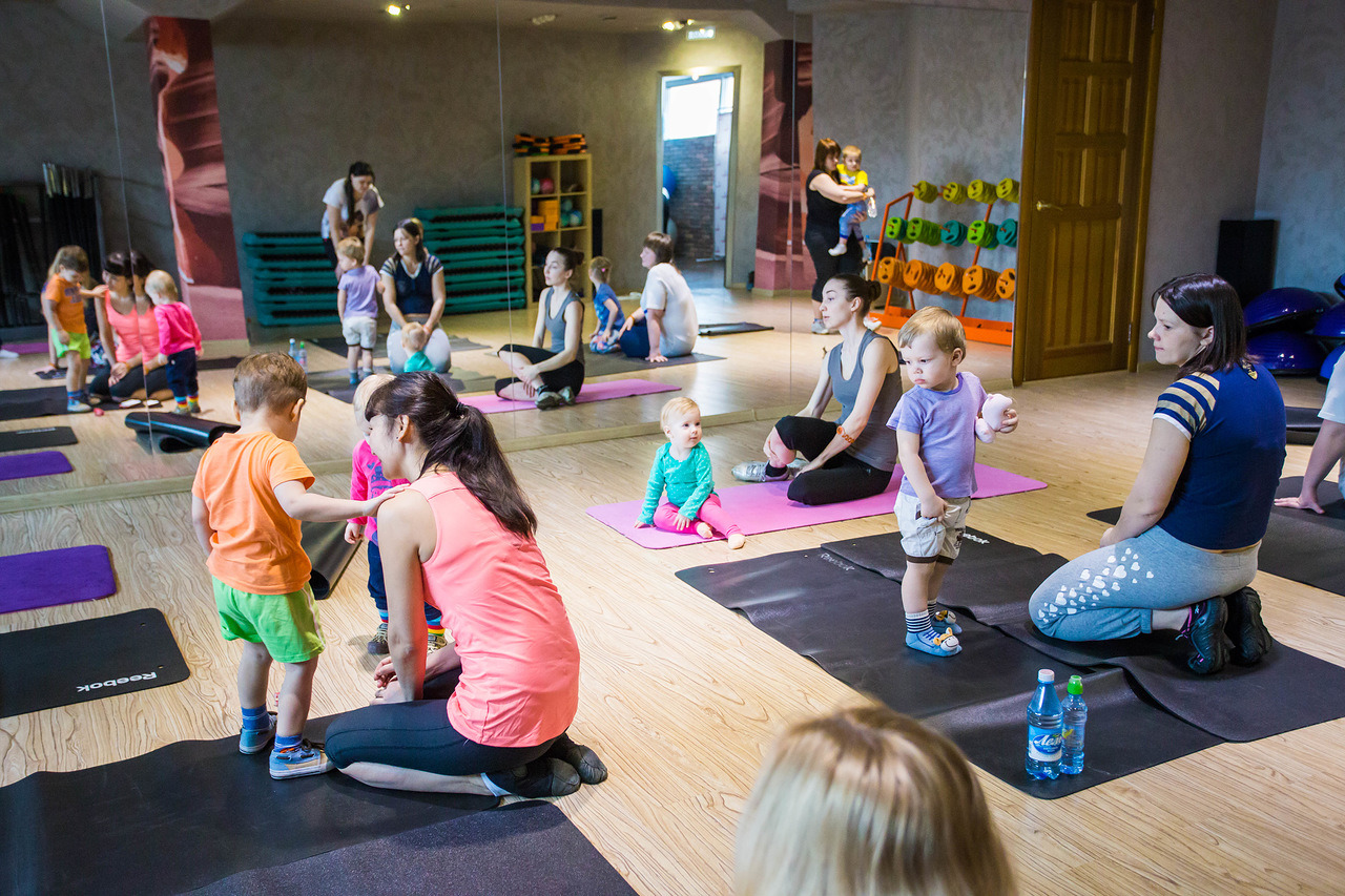 Фитнес для мам с детьми. Как похудеть после родов - где в Новосибирске можно заниматься с детьми. Тест-драйв проекта FITMAMA.