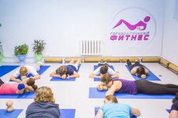 Горизонтальный фитнес. Новый необычный вид тренировок, позволяющий эффективно худеть, исправить осанку, избавиться от целлюлита. Фитнес для лица при помощи массажера из березы.