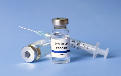 вакцинация от гриппа в 2016 году. Кого обязательно должны вакцинировать от гриппа, ставят ли прививки от гриппа детям, безопасны ли прививки от гриппа для беременных. Насколько эффективны прививки от гриппа. Какие штаммы гриппа активны в 2016-2017 году.