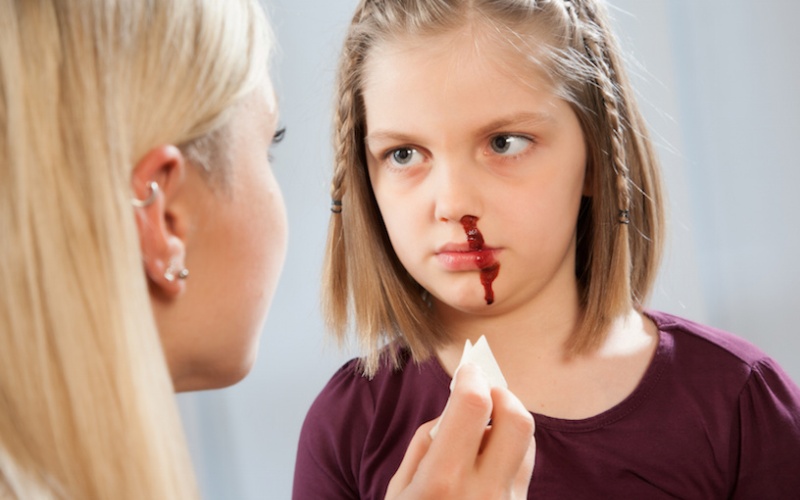 Кровотечение из носа и другие причины обратиться к гематологу. Консультация гематолога Ольги Санеевой. Опасна ли кровь из носа у ребенка, а также расшифровка анализа крови у детей.