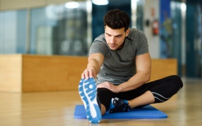 Популярные мифы о фитнесе: нужно ли пить во время тренировки, нужны ли для бега специальные кроссовки, важно ли ли тренироваться натощак. 