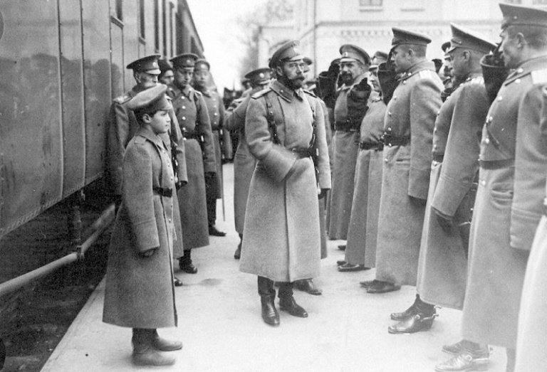 Никогда Николай II не был так популярен, как в 1914 году. 