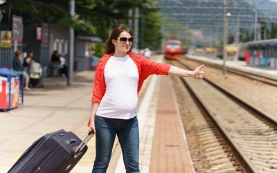 Поездки во время беременности: где лучше отдыхать беременной, какой транспорт подходит беременным, на каком сроке можно путешествовать беременной. Как беременной женщина бороться с укачиванием.