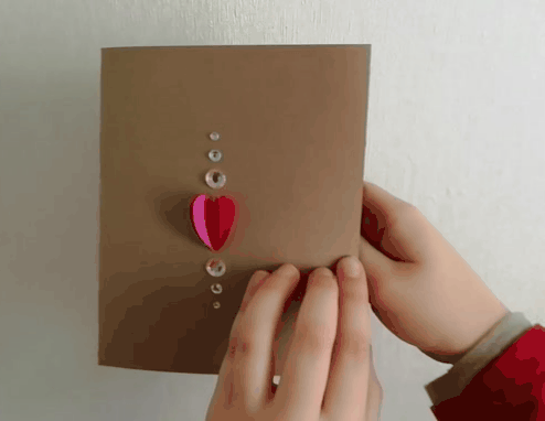 Романтическая открытка с сердечком