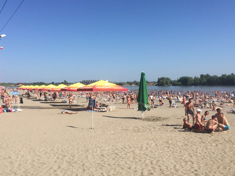 10 популярных пляжей и бассейнов Барнаула