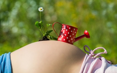Как пережить беременность летом с минимальным дискомфортом?