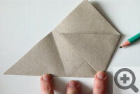 Поделки из бумаги для самых маленьких. Оригинальная поделка - открытка к 8 марта своими руками. Оригами для малышей - пошаговый мастер-класс по изготовлению открытки-оригами.