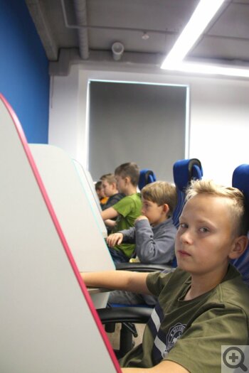 Компьютерный спорт в Новосибирске. Школа Киберспорта, отзывы посетителей. Тест-драйв Сибмамы, пробное занятие в школе киберспорта в Новосибирске.