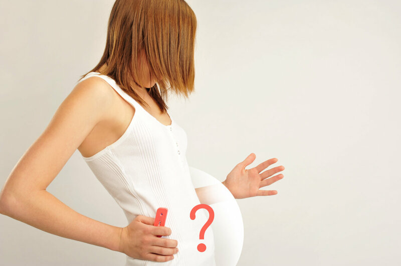 если женщина не обращается к врачу, то она некоторое время может считать себя беременной