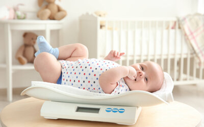 Вес ребенка при рождении: нормы и отклонения